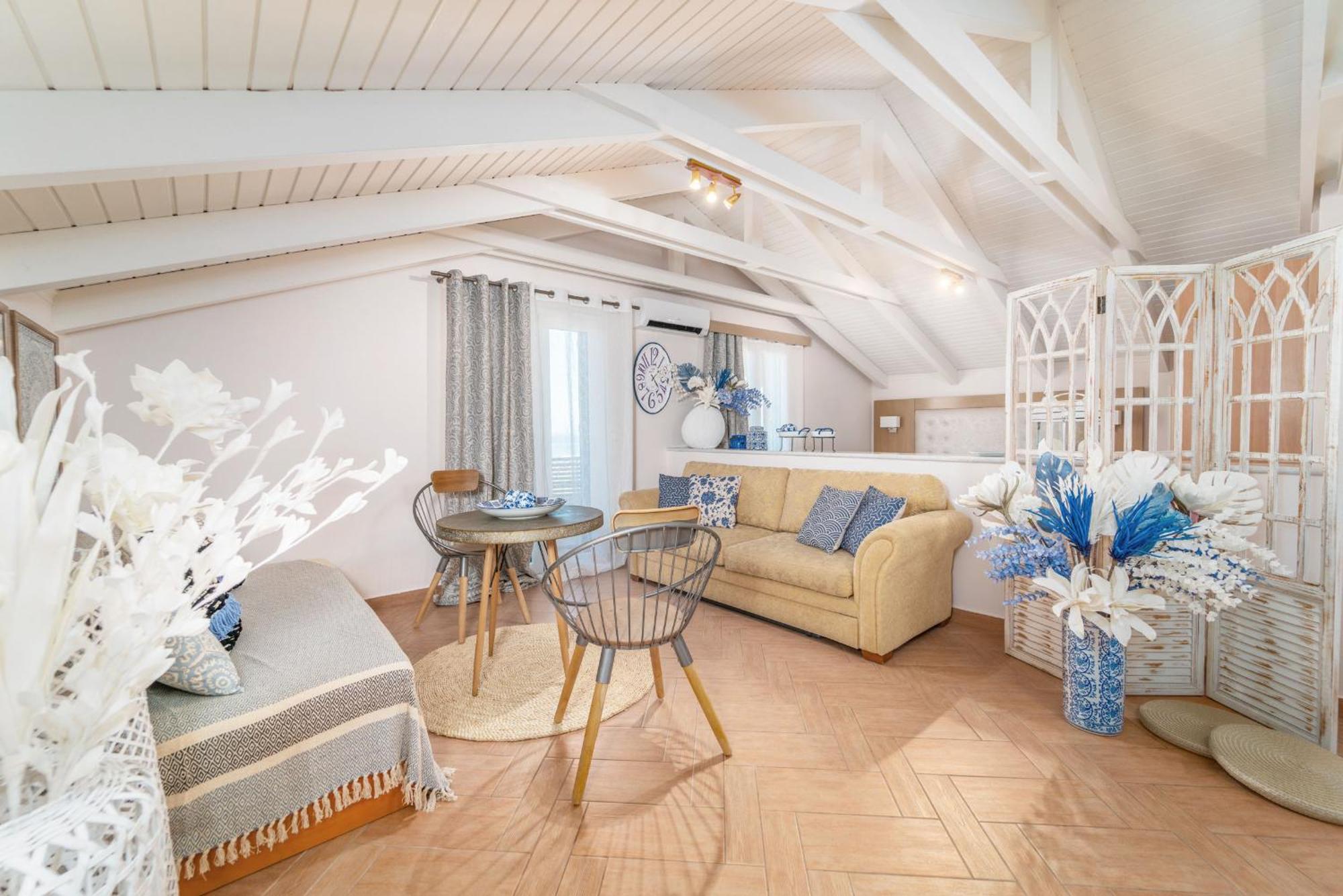 Niver Luxury Suites Lefkáda 객실 사진