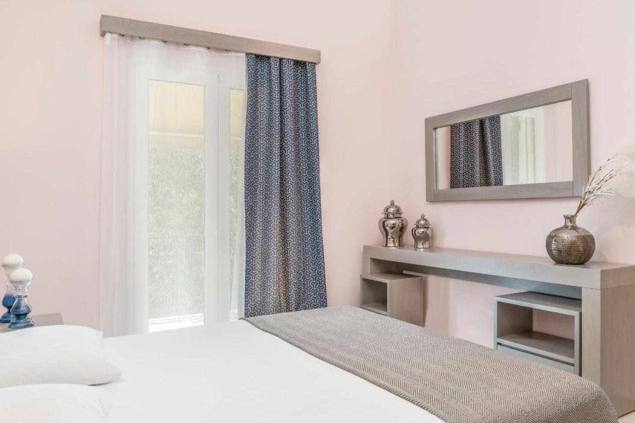 Niver Luxury Suites Lefkáda 외부 사진