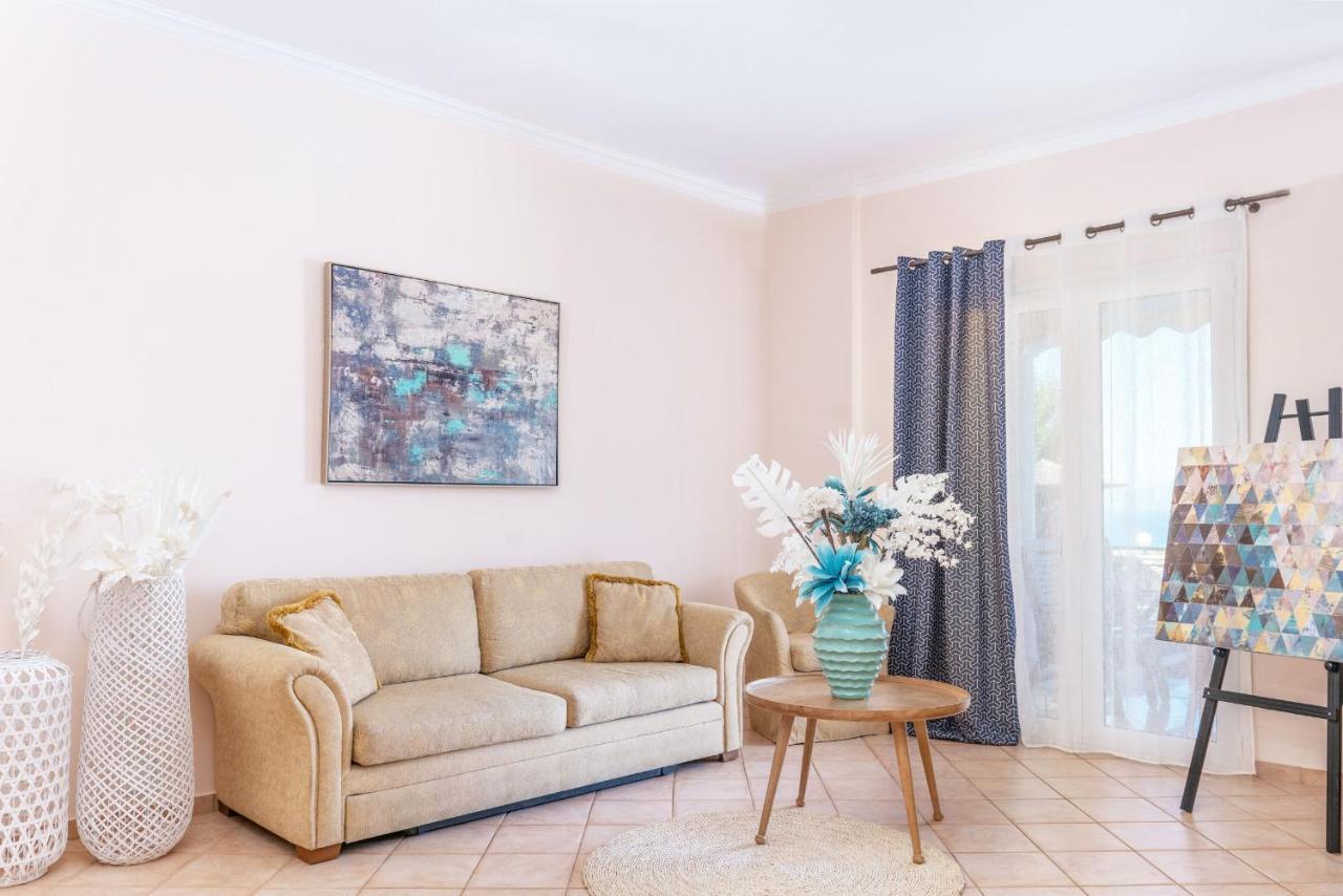 Niver Luxury Suites Lefkáda 외부 사진