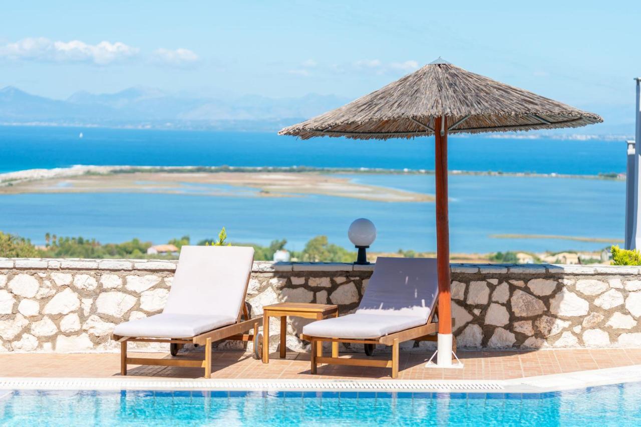 Niver Luxury Suites Lefkáda 외부 사진