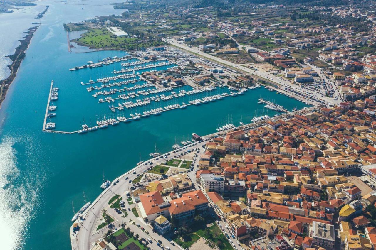 Niver Luxury Suites Lefkáda 외부 사진