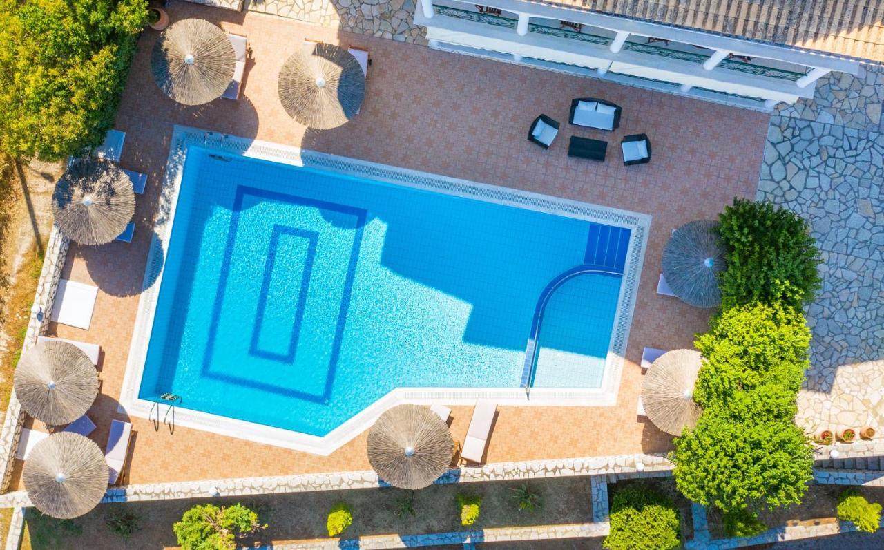 Niver Luxury Suites Lefkáda 외부 사진