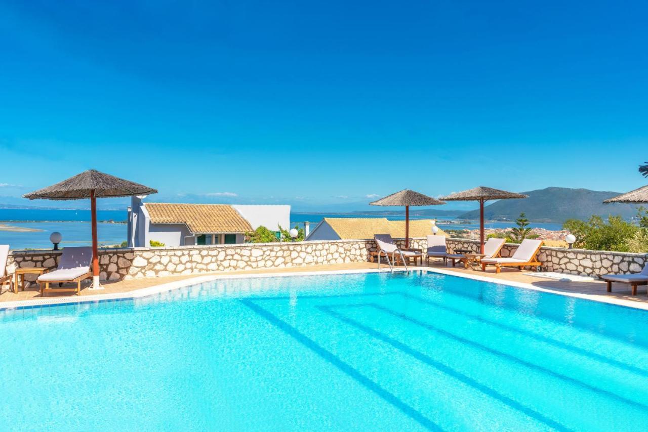 Niver Luxury Suites Lefkáda 외부 사진