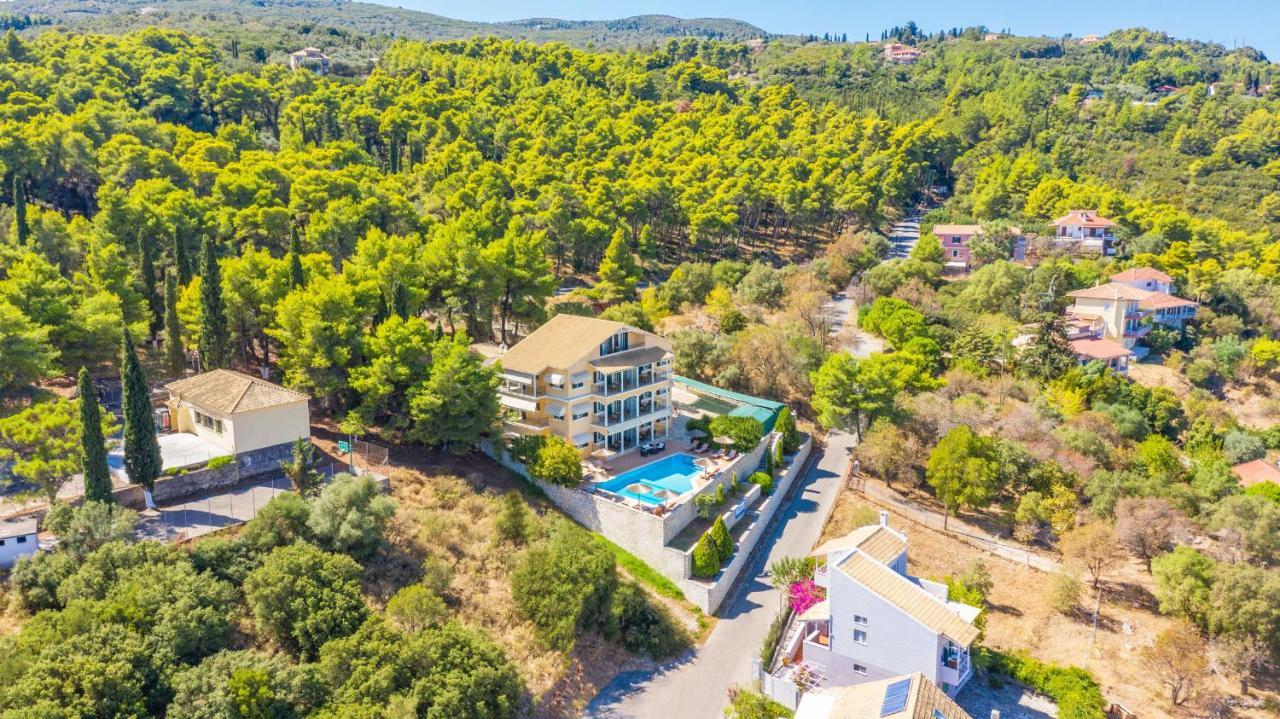 Niver Luxury Suites Lefkáda 외부 사진